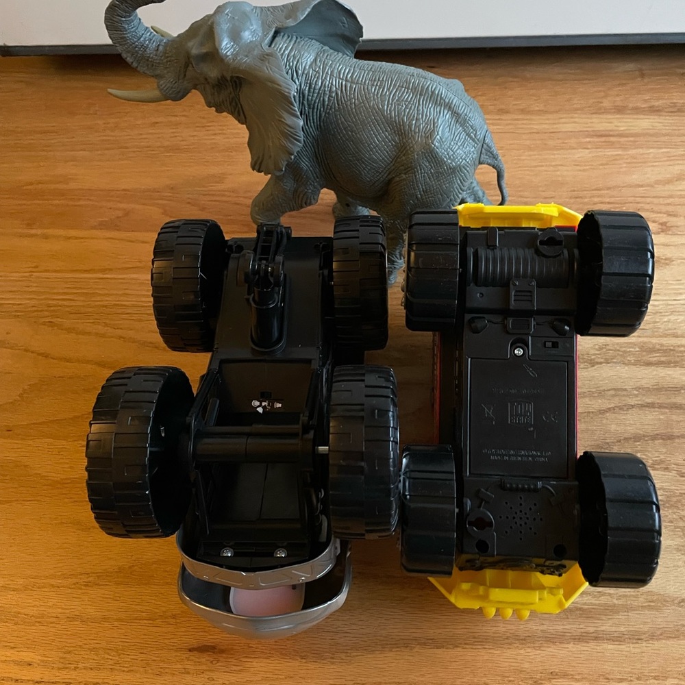 EUC Road Rippers Dino Hauler, Jumbo Elephant + Rhino Monster Truck with Sounds - Picture 3 of 3